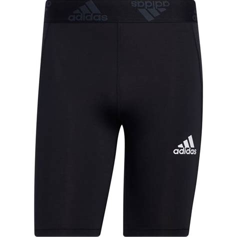 adidas Herren Techfit kurze Tight online kaufen bei INTERSPORT!